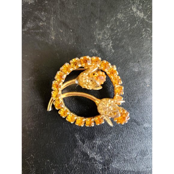 Round Floral Tulip Brooch Surrounded by Yellow Topaz Colour - Picture 4 of 10